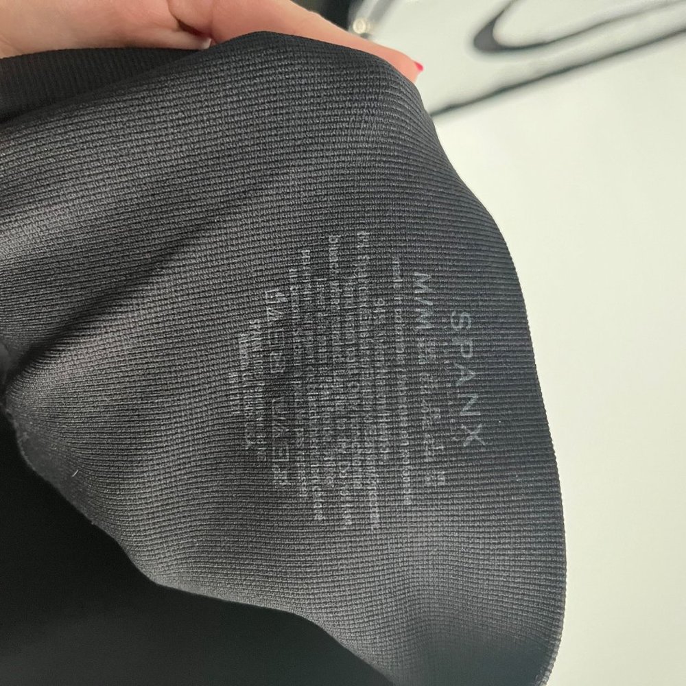 Spanx Solid Black Stretch Pull On Compression Sha… - image 7